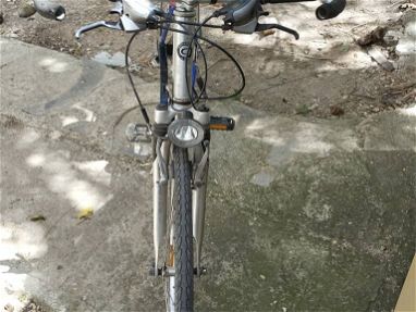 Bicicleta 28 de aluminio en 100 USD - Img main-image-45704360