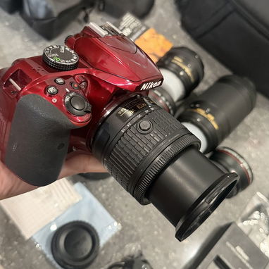 Nikon D3400 con 3 lentes y muchos accesorios - Img 124734460