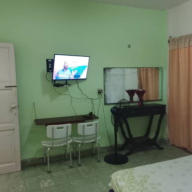 Rento o alquilo apartamento por el semaforo de guanabacoa colindante a regla - 2/10