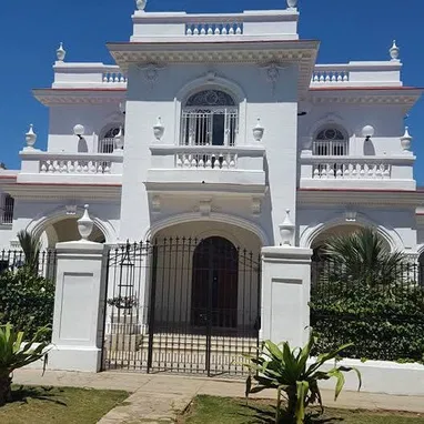 895 mil con todo y 750 mil vacío negociables residencia lujo vedado - Img 125026582