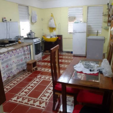 *REBAJADA A $6500usd. En venta casa biplanta (BAJOS) puerta de calle en San Miguel del Padrón. Reparto Central. Punto de - Img 121288778
