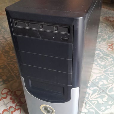 VENDO Ram DDR3 4gb, teclado P2 y Chasis con lector de DVD. Acepto transferencia - Img 124467619