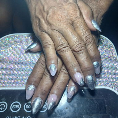 Servicio de manicura y pedicura - 4/9