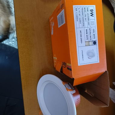 Vendo Distroicas de 3w (1000 cup) y de 9w (1250) NEW funcionan en 110 y 220 color blanco solo whatsapp lary 54760742 - 2/2