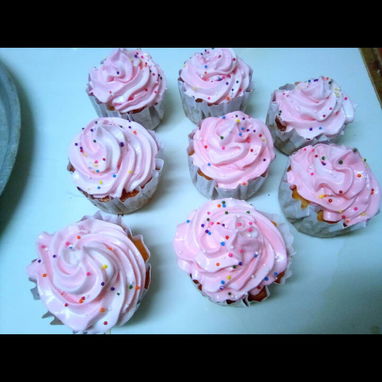 Cupcakes en 100 cup cada uno. - Img 123837483
