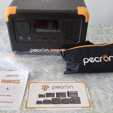 Estación de energía marca PECRON de 576wh y 600 w ...tiene sistema automático, todo lo hace solo la estación, cuando se - Img 123769047
