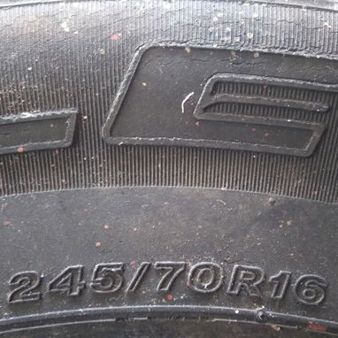 En venta goma 16 de uso. - 2/2