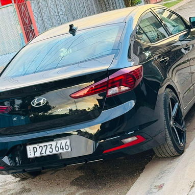 Vendo negocio, Hyundai Elantra, 2020 carro impecable. Pintura de faria - Img 112153413