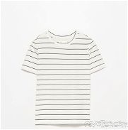 Pullover y camisetas básicas de mujer - Img 45799552
