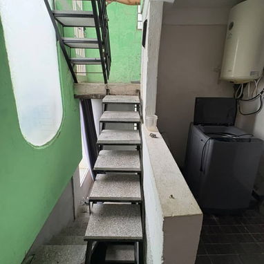 Casa en el vedado 3ra Plaza, por el hotel Grand Aston. Construcción moderna de 4 plantas - 7/9