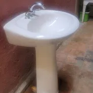 Lavamano de uso con llaves y pedestal - Img 56981511