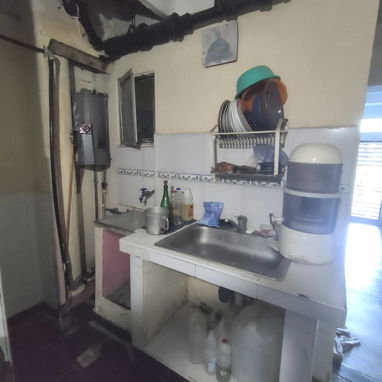 Apto 3 cuartos en Nuevo Vedado, primer piso, 71 m2, perfecto estado, gas calle, telef, zona céntrica - 5/10