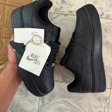 Tenis Nike AIR FORCE - 5/7