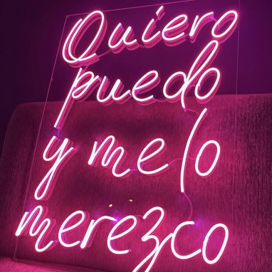 Frases en Neón luminosa - 4/9