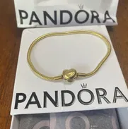 Vendo Pulsera de mujer  Pandora enchape Oro 14. - Img 50687238
