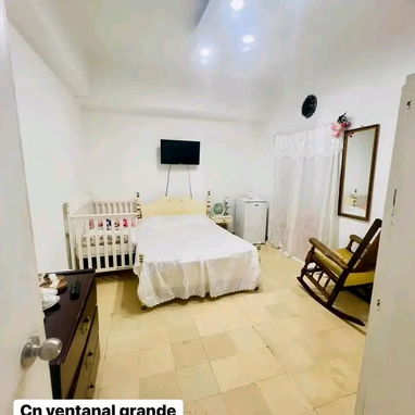 Apartamento Capitalista en 1er piso Próximo a 25 y O VEDADO - 4/10