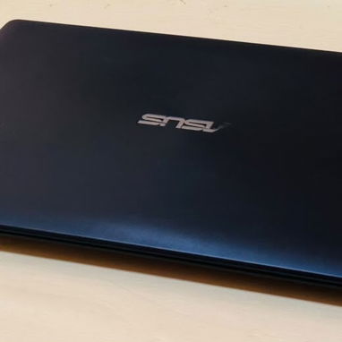 💻 Laptop Asus 15.6” – Ideal para estudios, oficina y programación básica - 3/4