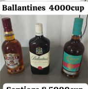 Chivas regal ,ballantines y Santiago - Img 45897785