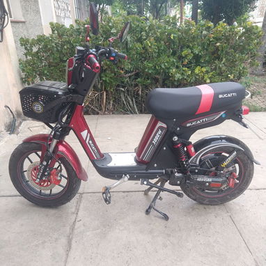 Bicimoto de poco uso en 1500 USD llamar al ☎️ 53577840 - 3/4