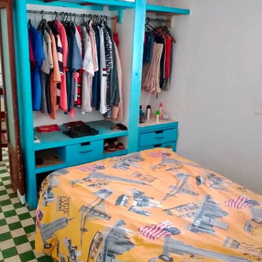 CASA EN BAJOS CON JARDÍN, CARPOCH Y PATIO DE TIERRA EN NUEVO VEDADO!!! - 2/9