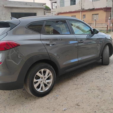 HYUNDAI TUCSON 2021....add - 2/3