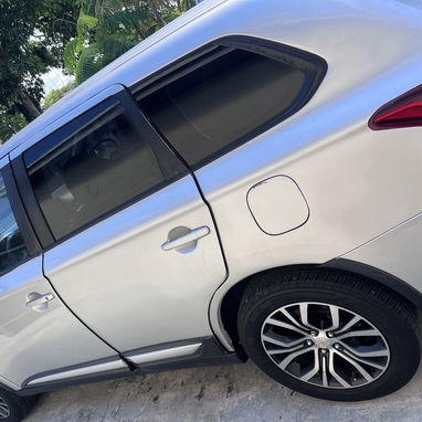 Carro en Miami para exportar Mitsubishi Outlander 2018  tres filas asiento  caminando perfecto l+17868686936 - Img 124054922