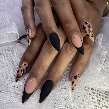 Manicurista - Img 121994280