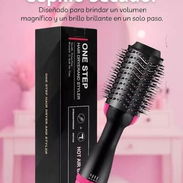 🚨 DOMICILIO GRATIS🛵✳️Secador de pelo 3 en 1 de un paso,marca Koral ONE STEP, potencia 2400w,cepillo de aire caliente. - Img 55977519