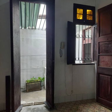 Se vende casa en bajos en 10 de Octubre - Img 121980112