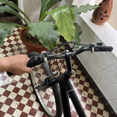 Vendo bici raly 26 con casi todo nuevo - Img 122777238