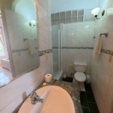 Se renta apto de 2 habitaciones en la Habana Vieja, cerca de la embajada de España.54026428 - Img 125642329