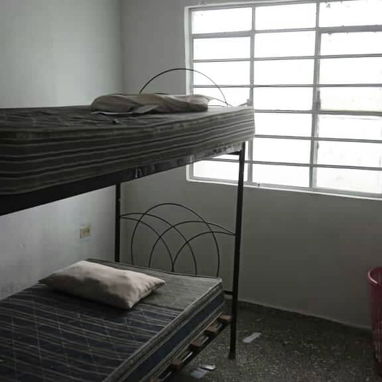 Venta de casa de 3 pisos, climatizada, placa libre y gas de la calle, en Playa.#216 - Img 127707509