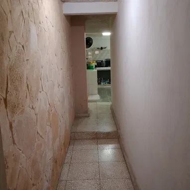 🏡 OFERTA ESPECIAL: VENTA DE CASA CON 3 HABITACIONES EN BAJOS, LA HABANA VIEJA: DOCUMENTOS AL DÍA, LISTA PARA LLEGAR Y H - 4/10