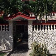 Casa en Guanabo 4 habitaciones con piscina - Img 45821804