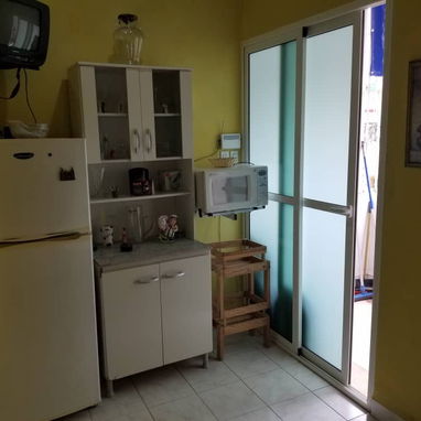Renta linial en 12 y Calzada Vedado - Img 122285957