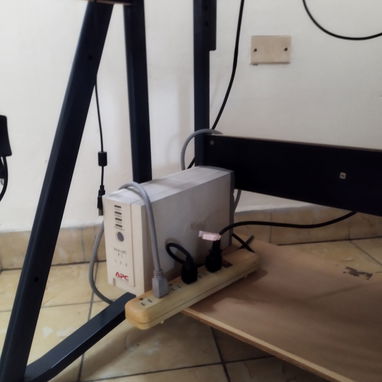 Vendo Computadora, mesa, sillas y demás accesorios - 5/5