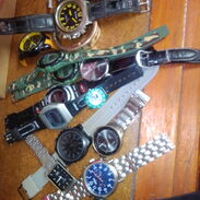 Tengo estos relojes para piezas o la mayoría es solo poner pila - Img 43903018