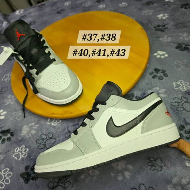 Tenis Nike Air Jordan 1 Mid en venta - Img 122707836