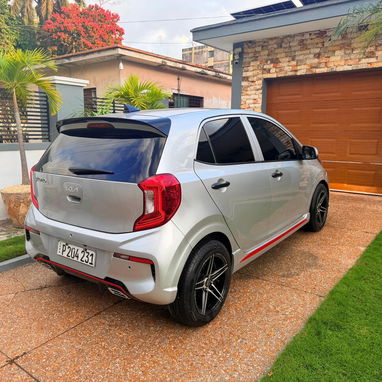 Vendo o Negoci Kia Picanto, 2017 hecho 20 completo - Img 116193917