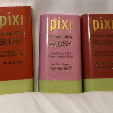 Maquillaje de marca . Labial, blush, máscara,iluminador y más - 9/9