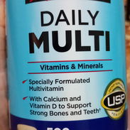 Vendo pomos de vitaminas Kirkland de 500 tab en 30 usd. - Img 52798546