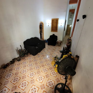 Se vende casa en planta baja en centro habana 1er apartamento de un edificio moderno de 9 apartamentos   (3 por piso), e - 2/10