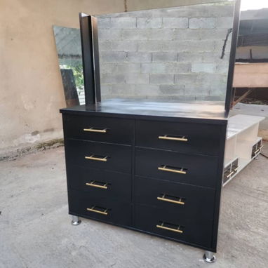 Cómodas y escaparates con espejos - Img 123004680
