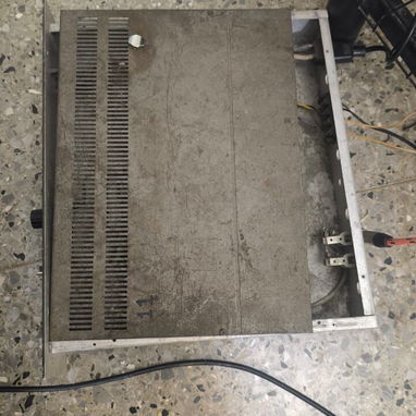 Guitarra Eléctrica 80 Focusrite 80 Bocinas con amplificador 20 Micrófono y Stand 40 - 5/5