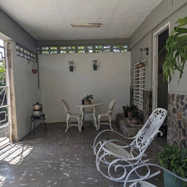 Vendo dos viviendas confortables y muy conservadas; una misma propiedad. - Img 118799869
