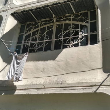Se vende apartamento en Santiago de Cuba, municipio Santiago de Cuba, en el Reparto Antonio Maceo, bloque B, es un segun - Img 124891709