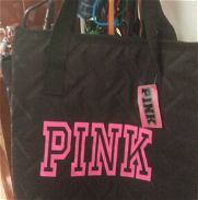 Bolsos Pink en negros. Nuevos!!! - Img 45877689