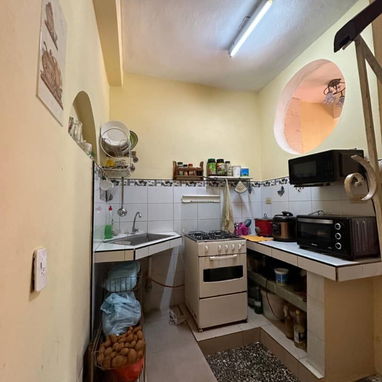 Vendo casa biplata en 10 de octubre - Img 119431788
