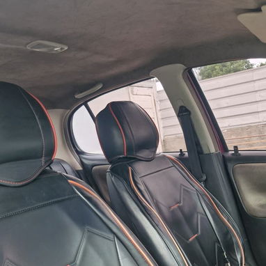 Toyota Yaris - 6/7