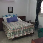 Se renta apartamento en el vedado por calzada y 18. (No sé va la corriente)58858577 - Img 54043072